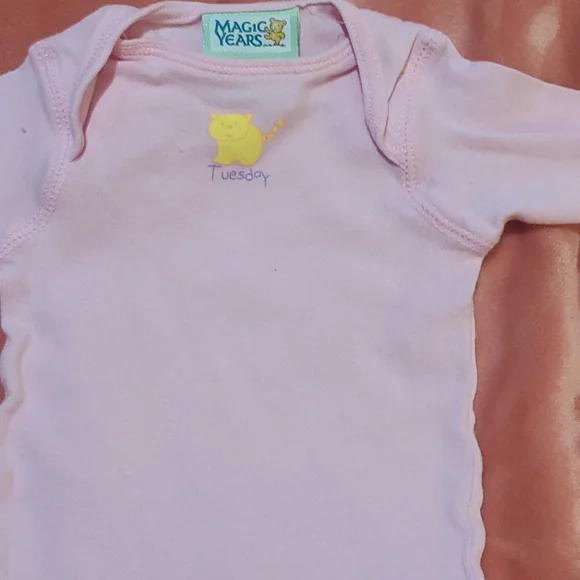 Baby Shirts With One Bib. - Picture 3 of 10